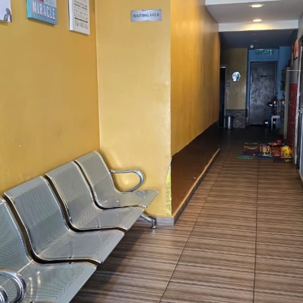WAITING AREA FRONT II